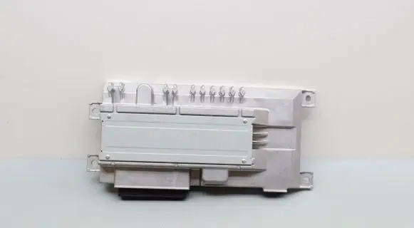 Audi A4 S4 B9 8W Sound amplifier 8W0035465