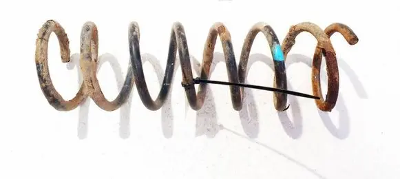 Mazda 3 I Rear coil spring 