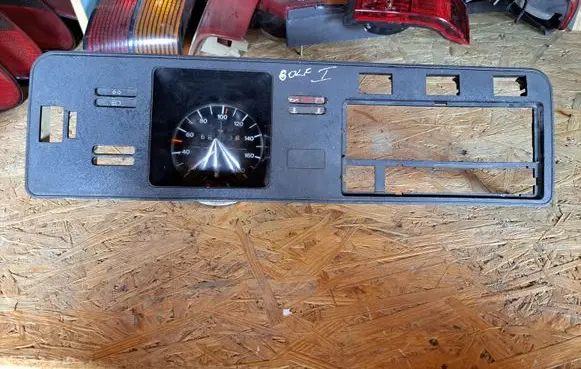 Volkswagen Golf I Speedometer (instrument cluster)