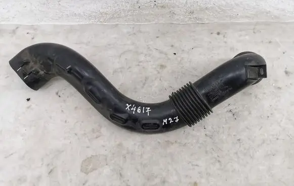 Renault Captur Air intake duct part 165556691R