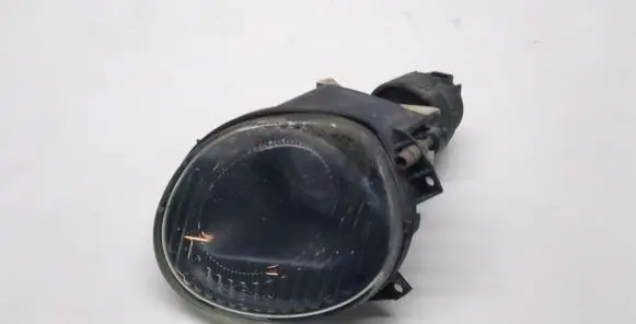 Ford Mondeo MK II Front fog light 147110