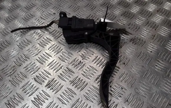 Audi A6 S6 C6 4F Accelerator throttle pedal 4F1721523A