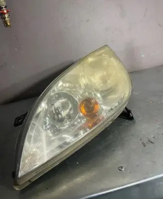 Mitsubishi Colt Headlight/headlamp 8301A283 0301208201