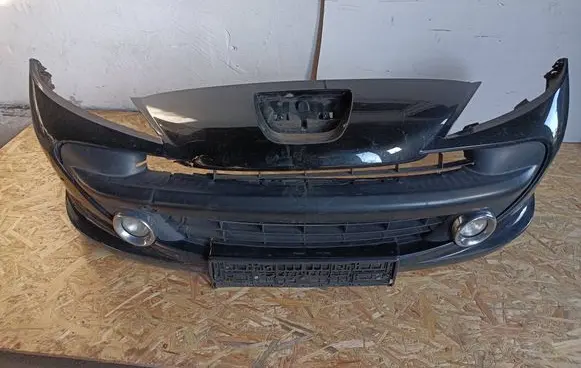 Peugeot 207 Front bumper 