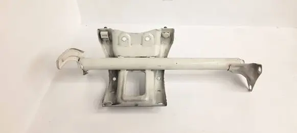 Toyota Land Cruiser (BJ70) Steering rack mounting bracket 
