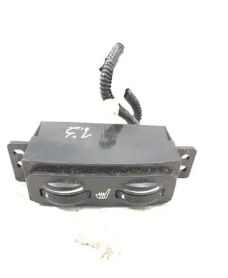 Toyota Avensis T250 Seat heating switch 453417