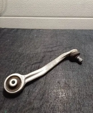 Front lower control arm/wishbone