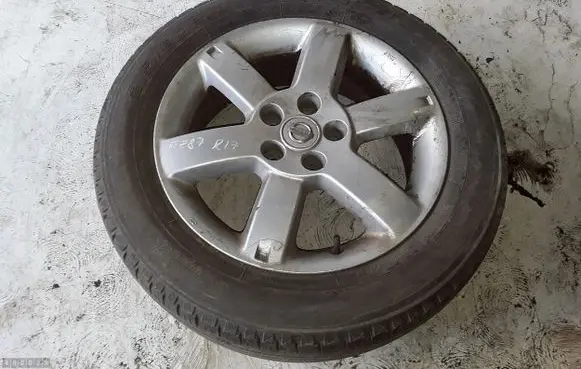 Nissan X-Trail T30 R17 alloy rim 