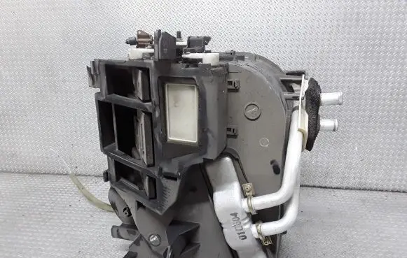 Mitsubishi Space Star Interior heater climate box assembly MF116700