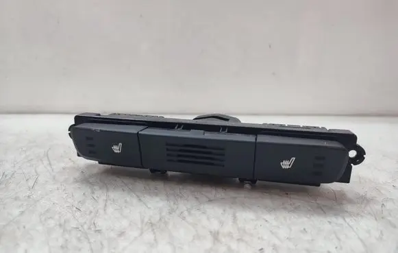 KIA Sorento Seat heating switch 299108734