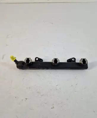Volkswagen Polo V 6R Fuel main line pipe 04c133313r