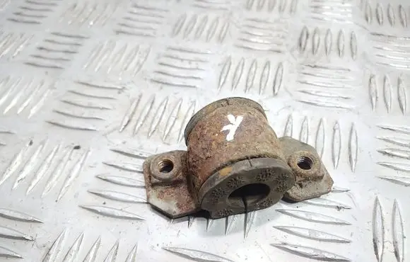 Seat Ibiza III (6L) Sway bar bush bracket, front 