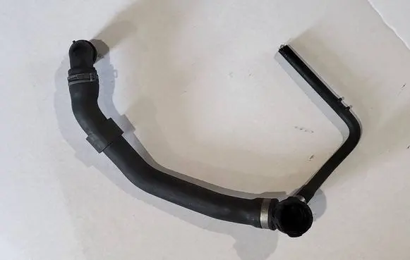 Volkswagen Touran II Engine coolant pipe/hose 5QA122101A