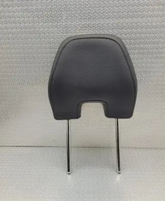 Volvo V40 Front seat headrest 