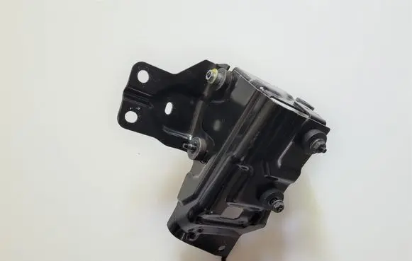 Nissan Rogue ABS pump bracket 478404BA0A