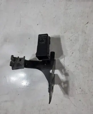 Mercedes-Benz Vito Viano W447 Glow plug pre-heat relay A6229000400