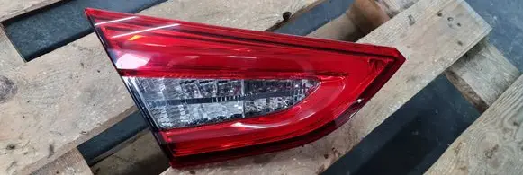 Maserati Quattroporte Tailgate rear/tail lights 670009229 21020101