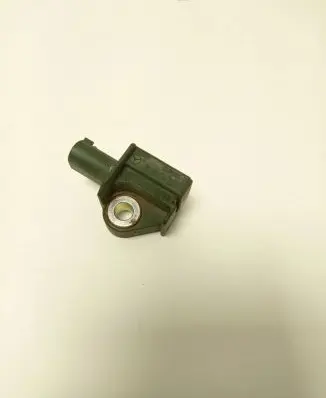 Mercedes-Benz C W204 Airbag deployment crash/impact sensor A1729056000