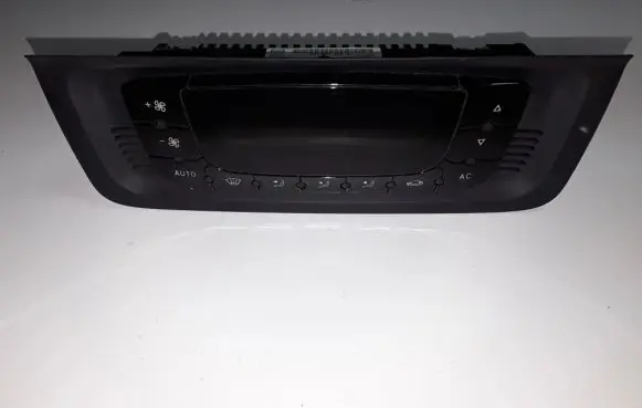 Skoda Fabia Mk2 (5J) Air conditioner control unit module 6J0820043C