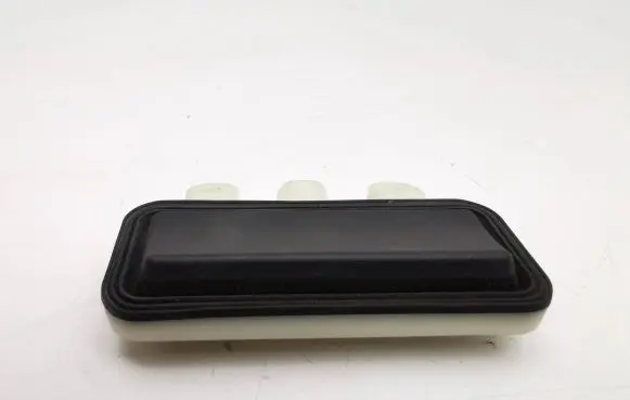 Mercedes-Benz CLS C218 X218 Tailgate opening switch 2218702410