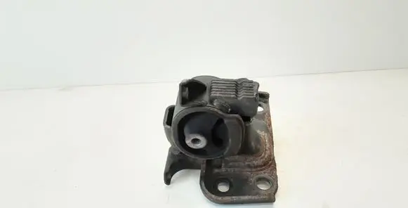 Toyota Verso Engine mount bracket