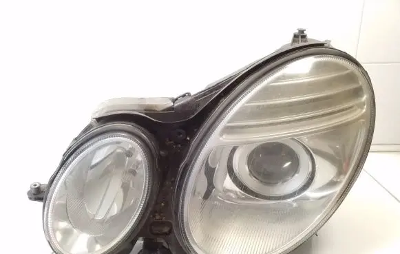Mercedes-Benz E W211 Headlight/headlamp A2118708826 16259100