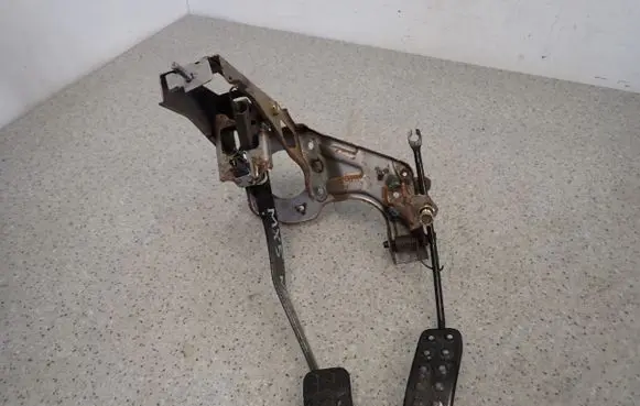 Mazda MX-5 NB Miata Pedal assembly 