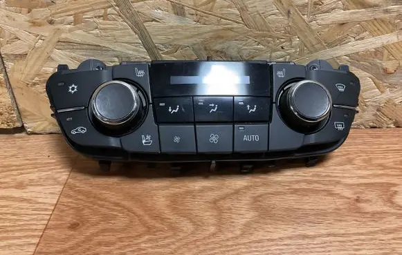Opel Insignia A Climate control unit 13273098