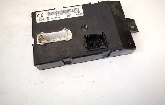 Opel Movano A Comfort/convenience module p8200461382 28112777-0a