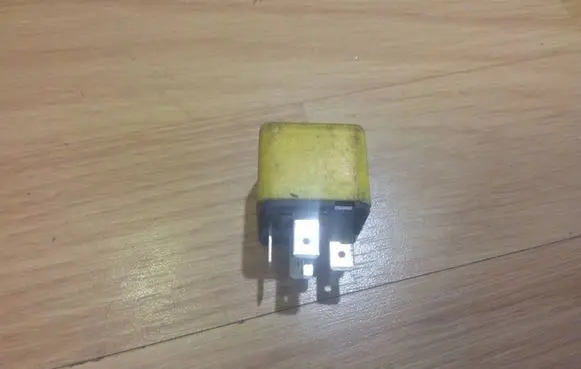 Fiat Bravo - Brava Other relay 82461739
