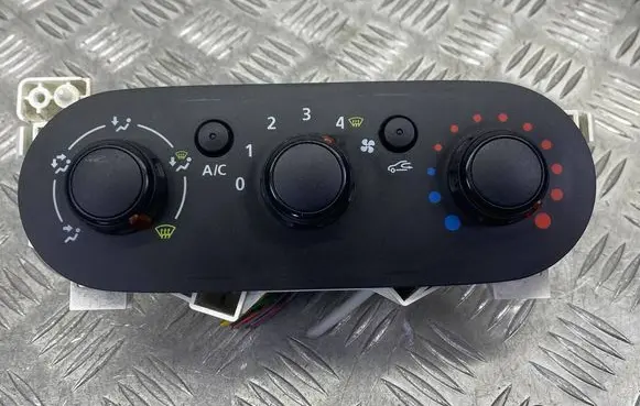 Renault Trafic III (X82) Climate control unit 1093049 30080060 1422015