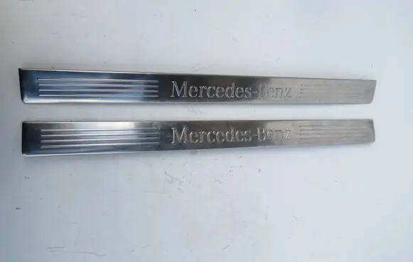 Mercedes-Benz CLS C218 AMG Front sill trim cover A2126860936