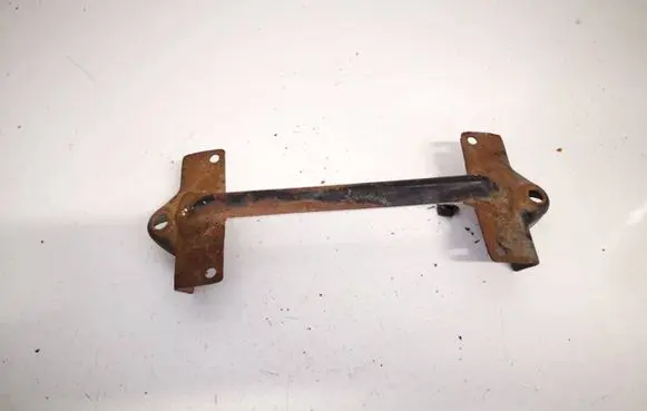 Mitsubishi Lancer Radiator mount bracket