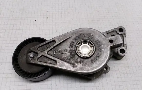 Volkswagen Bora Generator/alternator belt tensioner 038903315F