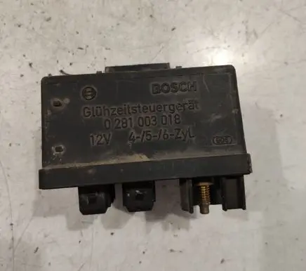 Peugeot 607 Glow plug pre-heat relay 0281003018