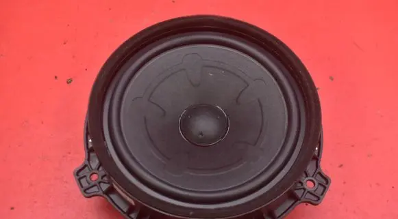 Hyundai Ioniq Subwoofer speaker 96330-G1000