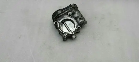 Mercedes-Benz CLA C117 X117 W117 Throttle valve A2701410025