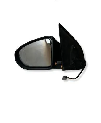 Nissan Qashqai Front door electric wing mirror 026202