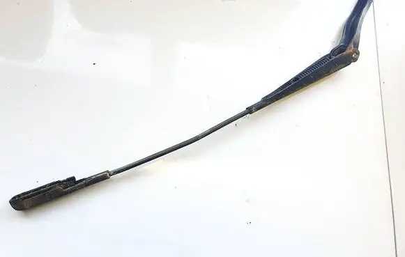 Opel Corsa D Front wiper blade arm 13182325