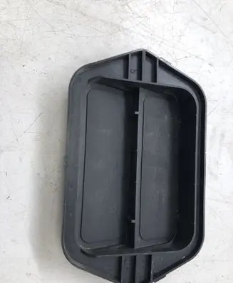Mazda 3 III Quarter panel pressure vent C14551921
