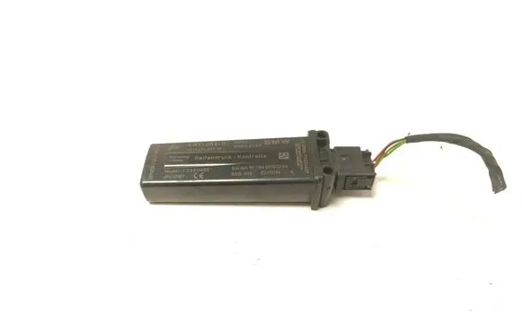 BMW 5 F10 F11 Tire pressure control unit 6871056