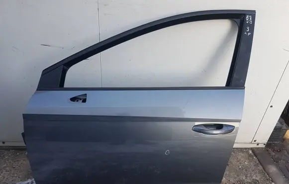 Seat Leon (5F) Front door 