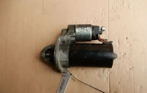 Mercedes-Benz C AMG W204 Starter motor A0061512501 MERCEDESBENZ 40125