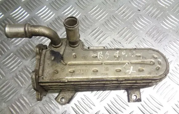 Volkswagen PASSAT B5.5 EGR valve cooler bracket 038131513AD