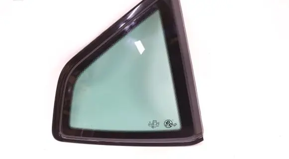 Seat Ateca Rear side window 575845042