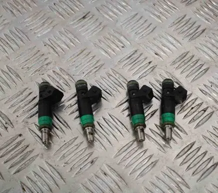 Fuel injectors set