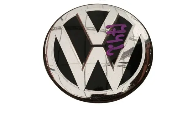 Volkswagen PASSAT B8 Manufacturer badge logo/emblem 3G0853601A