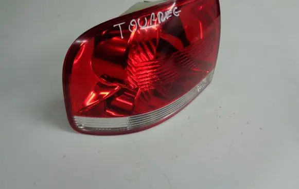 Volkswagen Touareg I Rear/tail lights 7L6945095K