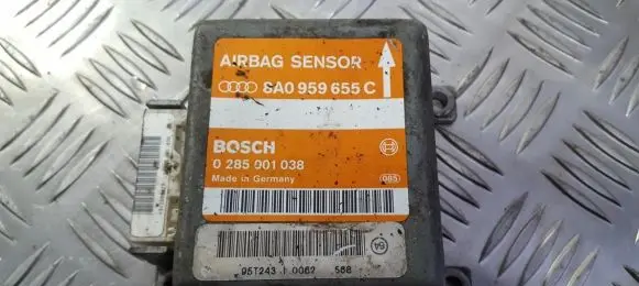 Audi A4 S4 B5 8D Airbag control unit/module 8a0959655c 0285001038