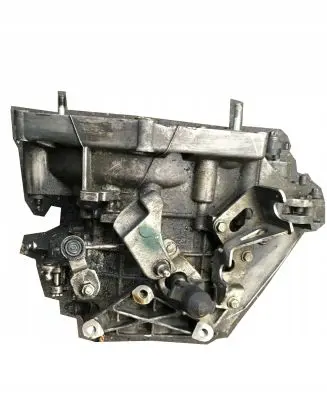 Nissan Juke I F15 Manual 6 speed gearbox C63563514